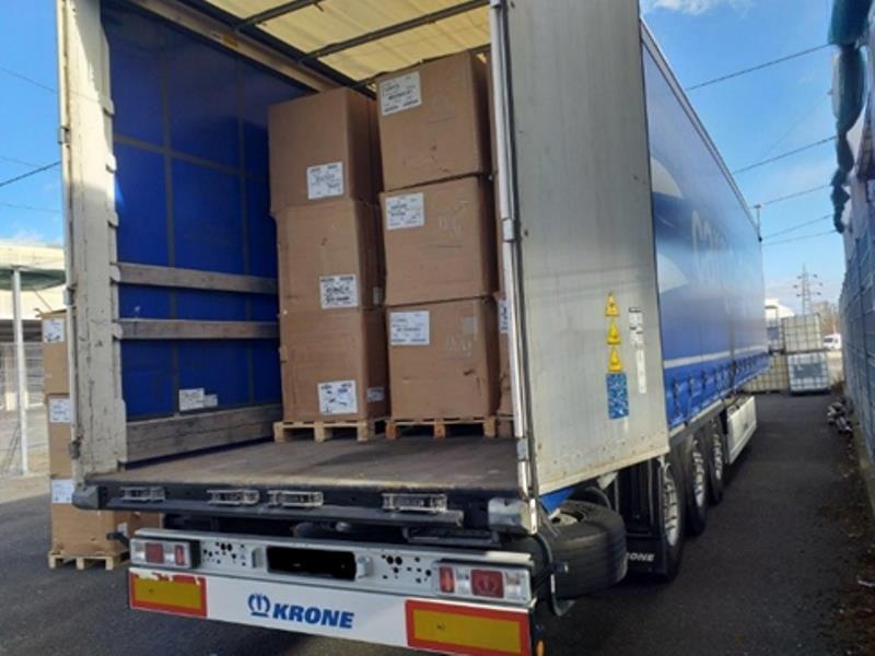 Finančna uprava zasegla 11.800 kg neprijavljenih tobačnih listov (FOTO)