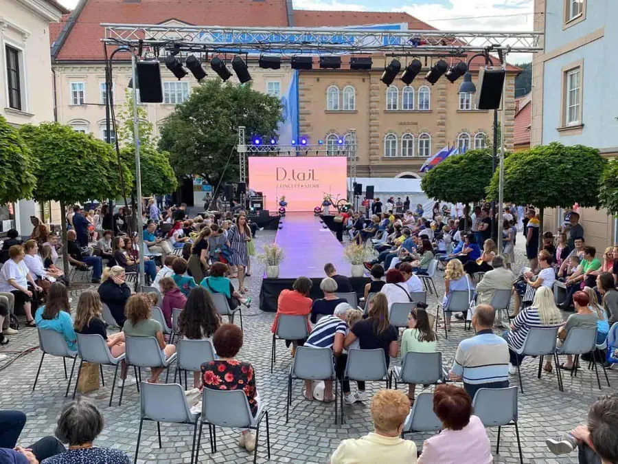 Posnetek: Modna revija lokalov mestnega jedra Slovenj Gradec