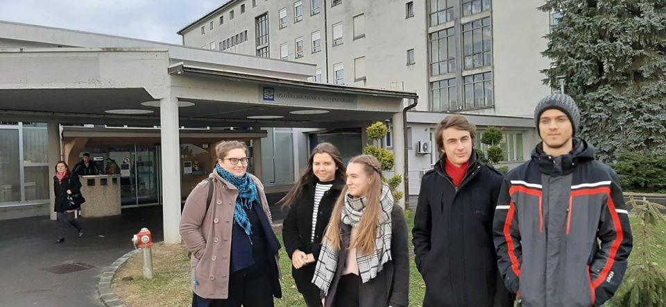 Ravenski dijaki junaško darovali kri