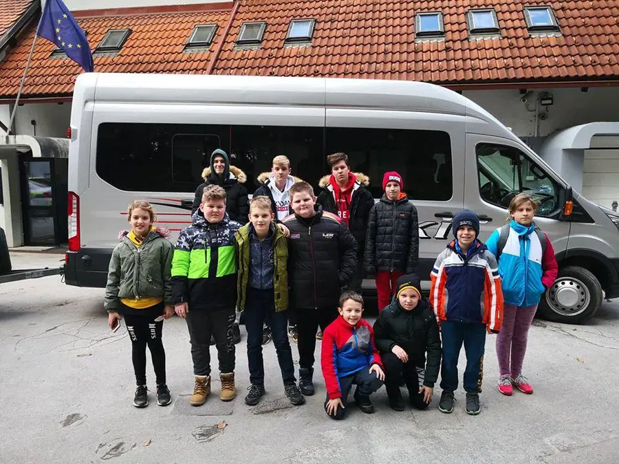 Na državnem prvenstvu v streljanju z zračnim orožjem zelo uspešni učenci OŠ Mislinja in Podgorje (FOTO)