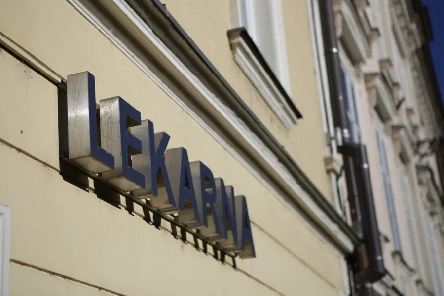 Evropsko digitalno covidno potrdilo lahko pridobite tudi v lekarni