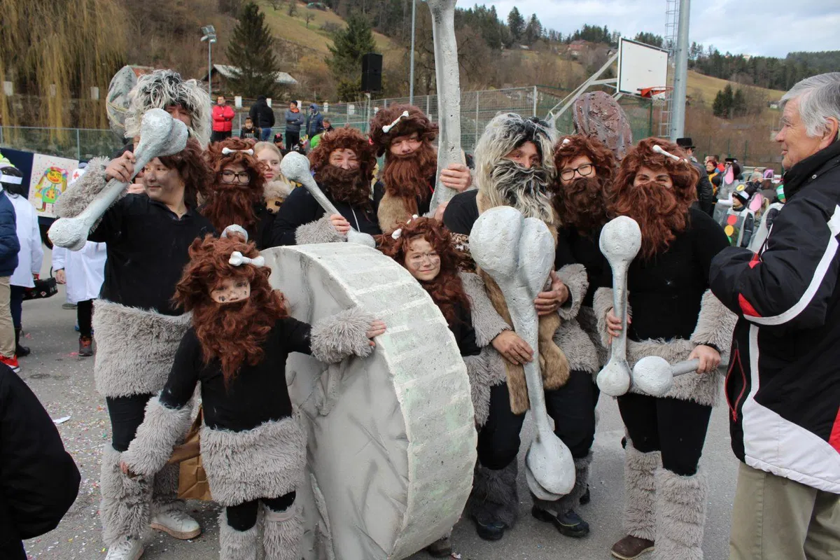 FOTOGALERIJA: Pust okroglih ust na Prevaljah