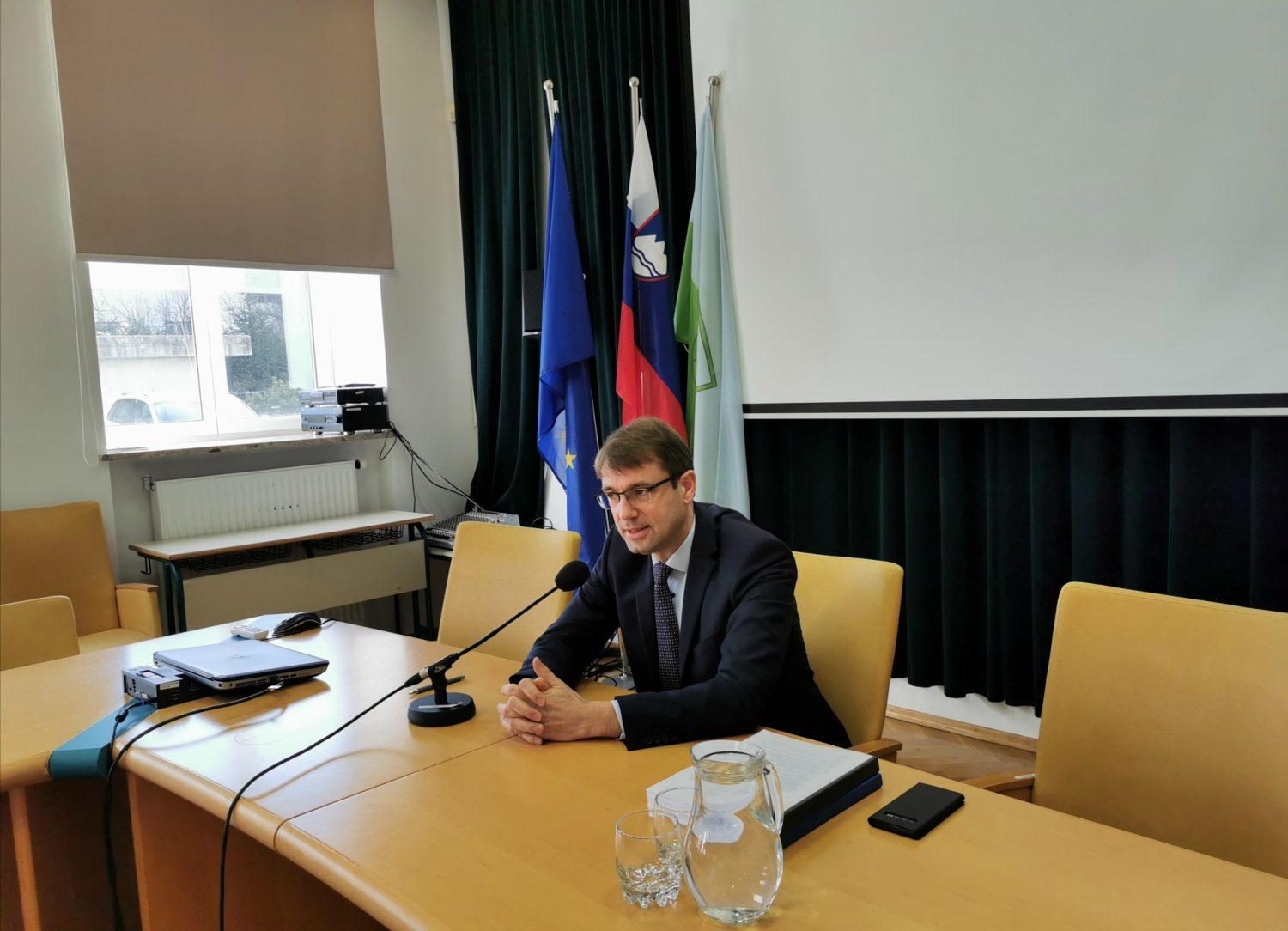 S potrditvijo proračuna na Ravnah načrtujejo pet infrastrukturnih projektov in nov zaselek v Kotljah (VIDEO in FOTO)