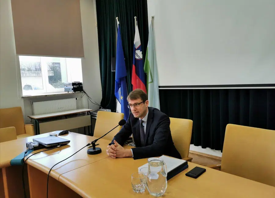 Rožen: Potrebna je bolj sistemska rešitev za odpravljanje številnih belih lis na podeželju