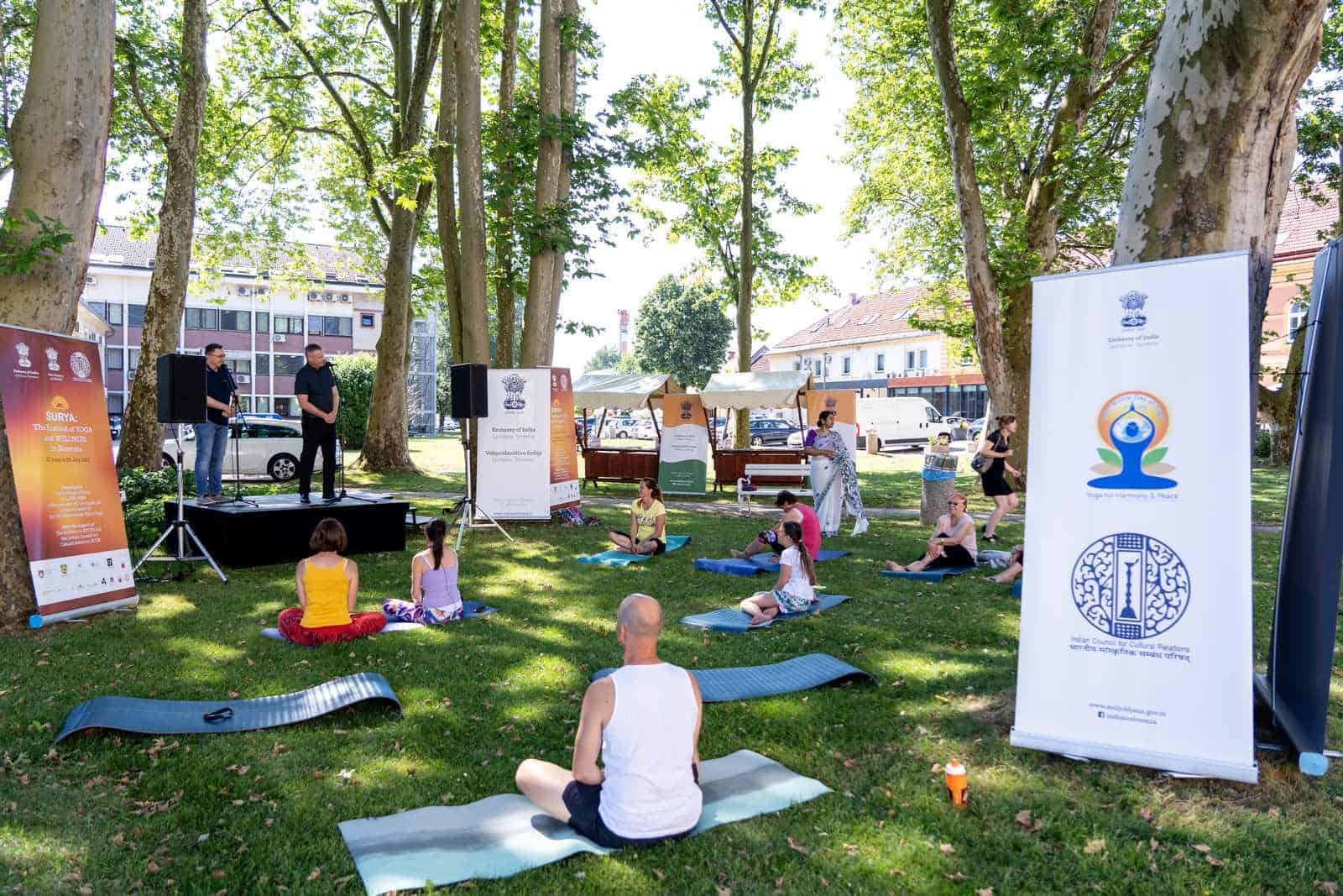 Včeraj v Gandhijevem parku prvi festival joge (FOTO)