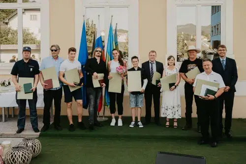 Na Ravnah so podelili občinska priznanja
