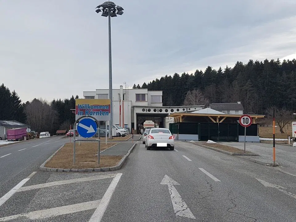 Državljani Avstrije lahko odslej v Slovenijo vstopajo brez omejitev