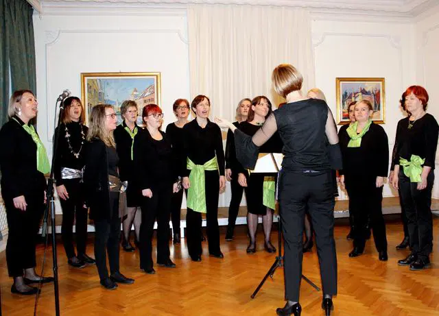 V Dvorcu Bukovje pripravili Območno revijo odraslih pevskih zborov (FOTO)