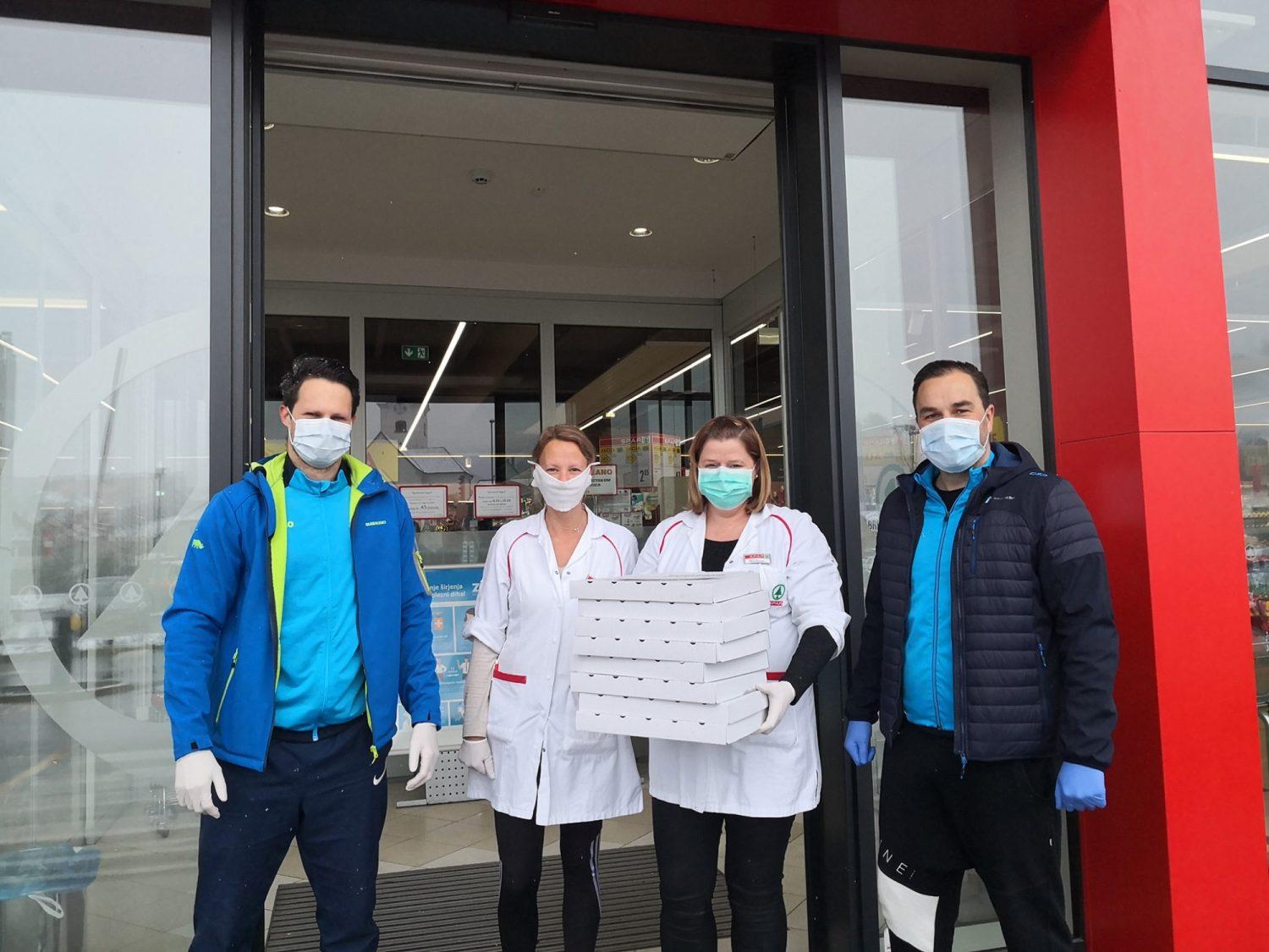 NK Fužinar in picerija Kuf'r poskrbela za toplo malico požrtvovalnih delavcev (FOTO)