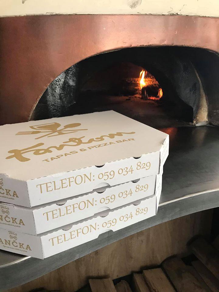 Hiša Ančka vam na dom dostavi pice, solate in božanske lazanje