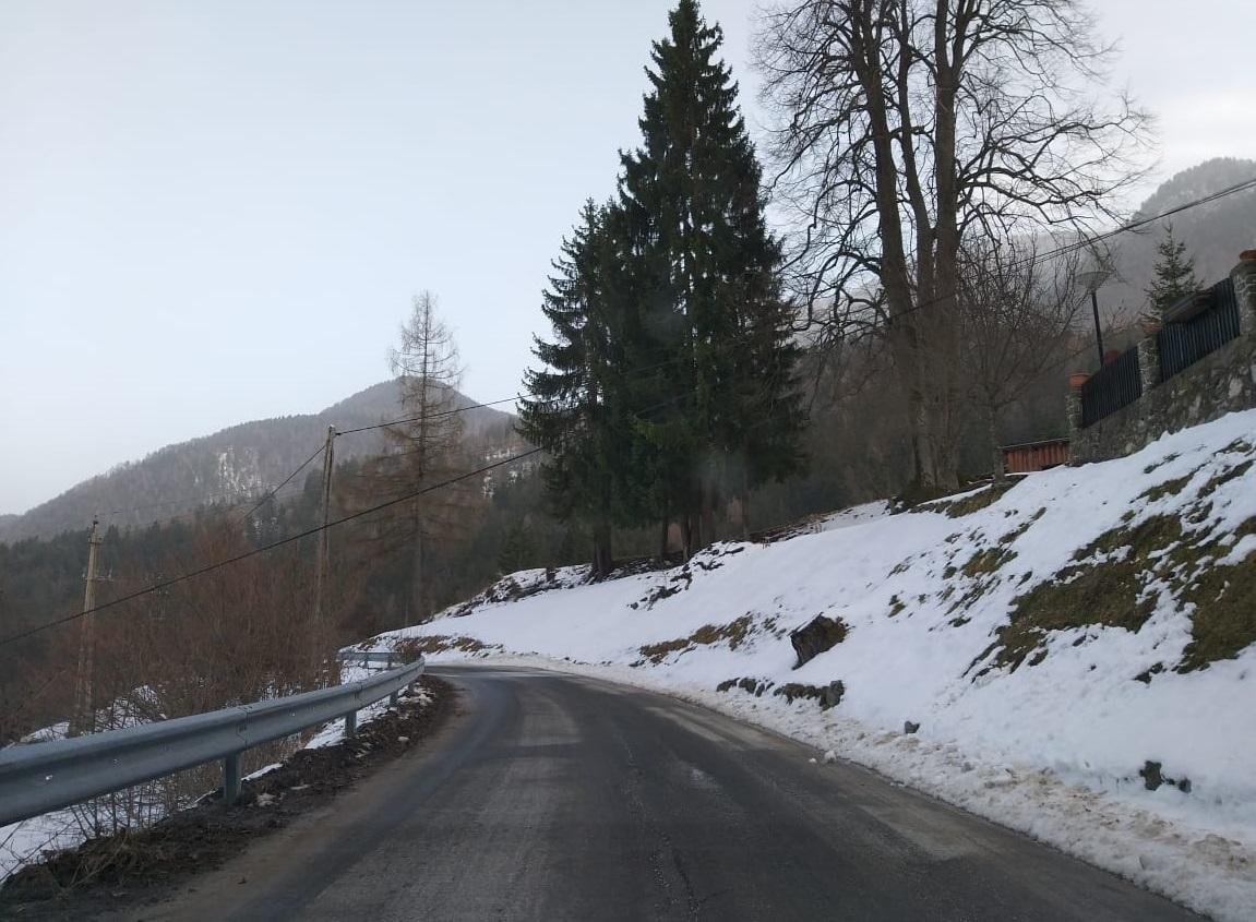 Zaradi nujnih del popolna zapora občinske ceste na Ravnah