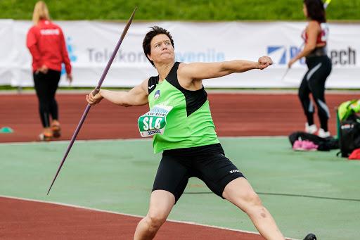 Doping? Slovenska rekorderka v metu kopja zaradi suma jemanja poživil začasno suspendirana