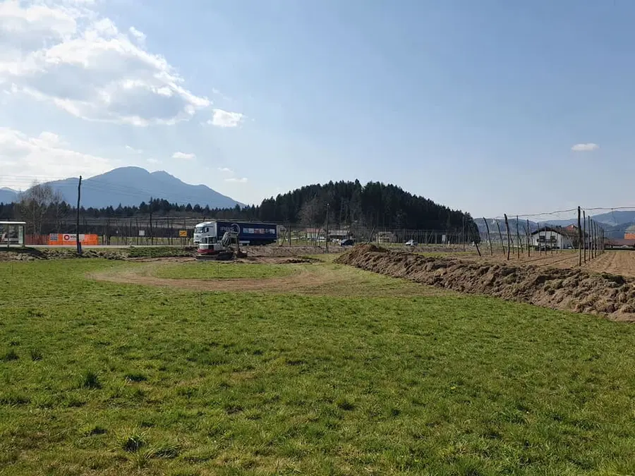 Gradnja krožišča v Šmartnem že v polnem teku (FOTO)