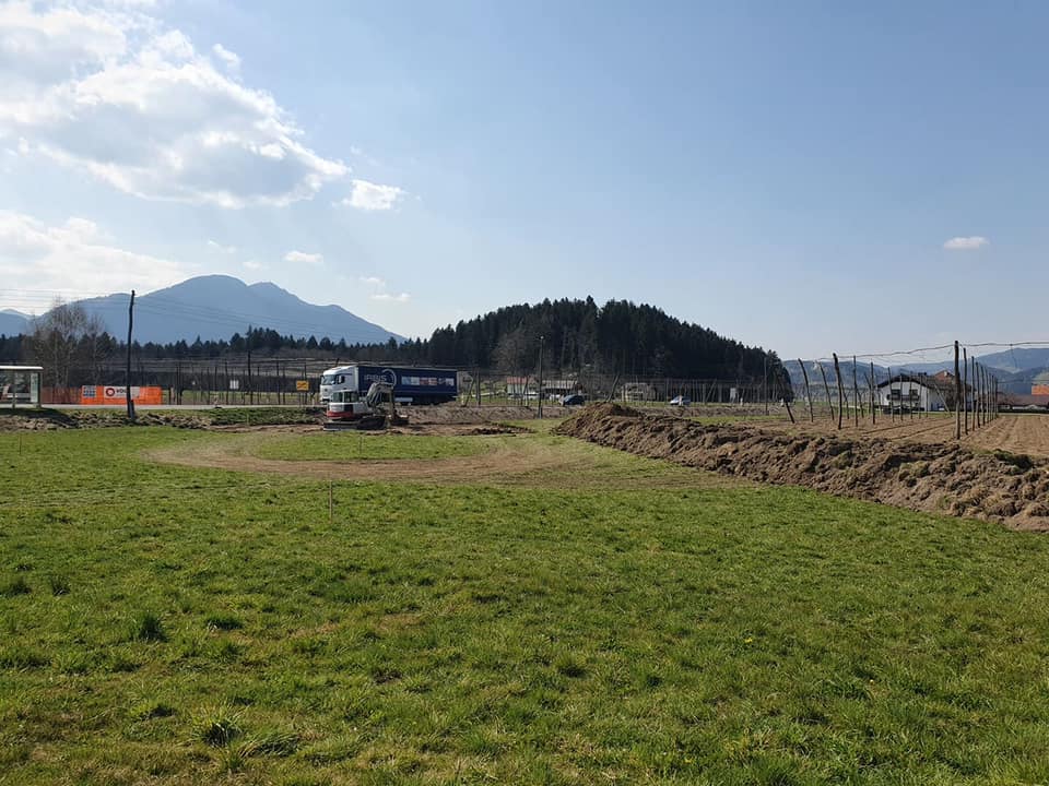 Gradnja krožišča v Šmartnem že v polnem teku (FOTO)