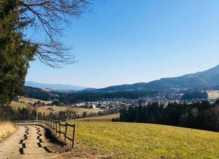 Na Kuharjevih dnevih v Kotljah tradicionalni pohod in proslava
