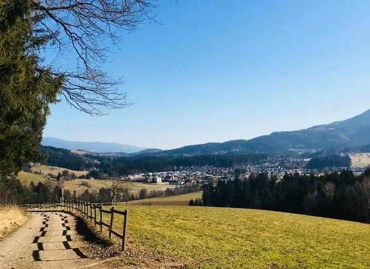 Na Kuharjevih dnevih v Kotljah tradicionalni pohod in proslava