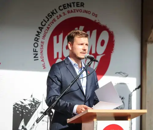 Hitra cesta na Koroško: "Rovarijo tisti, ki imajo avtocestni standard pred nosom!"