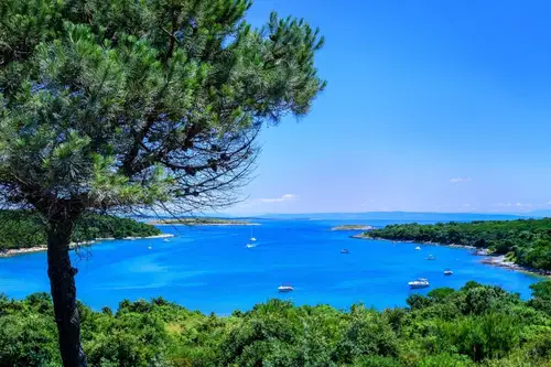 Zagon turizma: Počivalšek s hrvaškim ministrom o protokolu za prehod meje