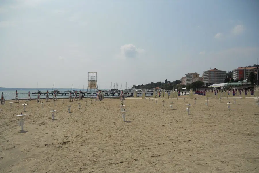 Bodo namesto regresa res uvedeni vrednostni boni za dopust pri slovenskih turističnih ponudnikih?