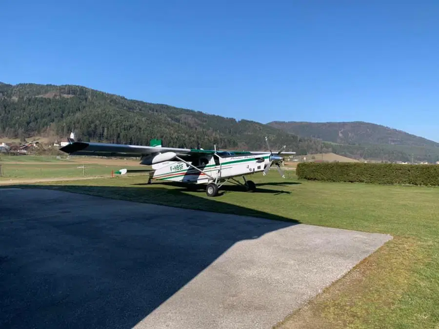 Tudi nad Koroško letala v znak zahvale sodelujočim v boju proti epidemiji