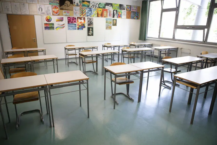 "Naj bo pouk na daljavo skrajna možnost osnovnošolskega izobraževanja"