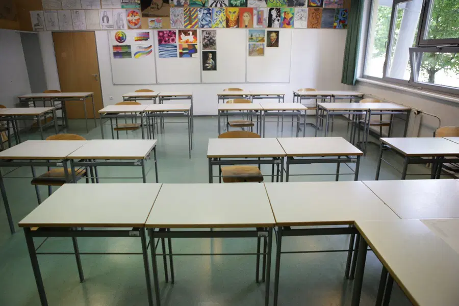 Spet v šolo: Do prvih počitnic manj kot dva meseca pouka