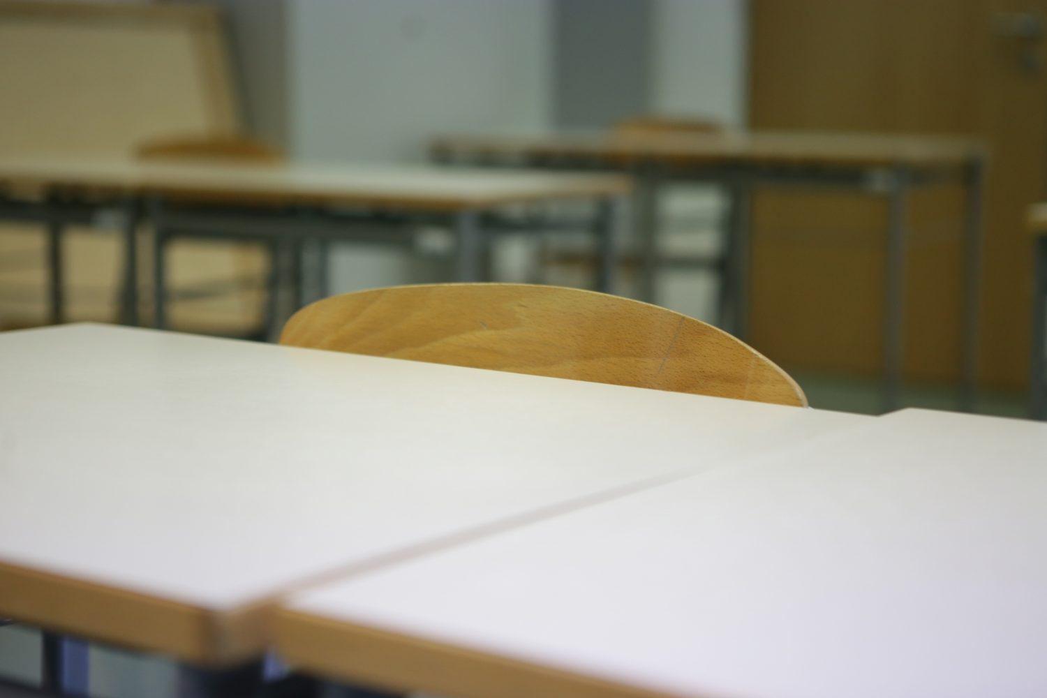 Na Hrvaškem v samoizolacijo ne bo več šel cel razred