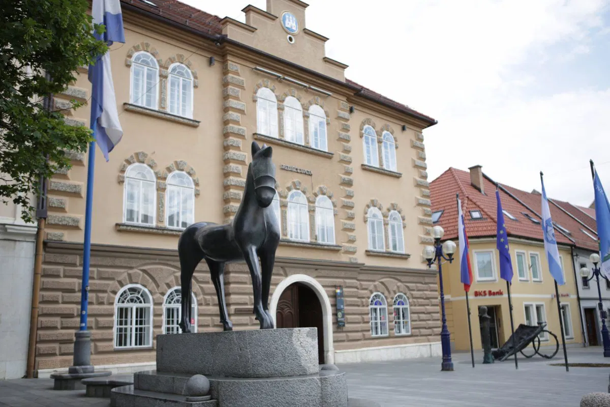 Na Koroškem 46 novih okužb, Slovenj Gradec močno žarišče