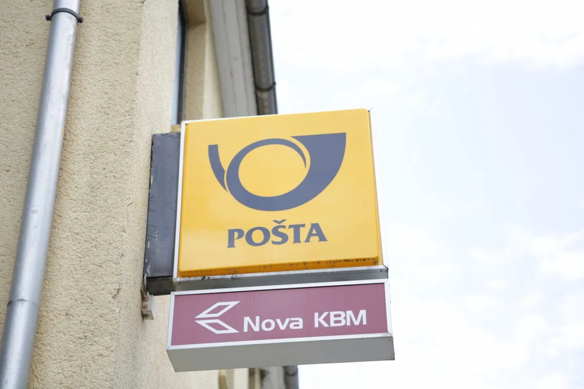 "Državljani se vse glasneje pritožujejo zaradi zapiranja pošt in vse slabše kakovosti poštne storitve"