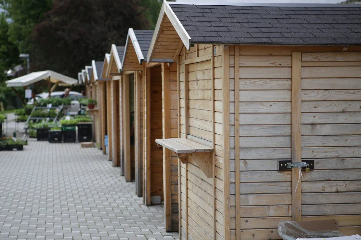 Prodajalcem sadja in zelenjave na stojnicah za 280.000 evrov glob