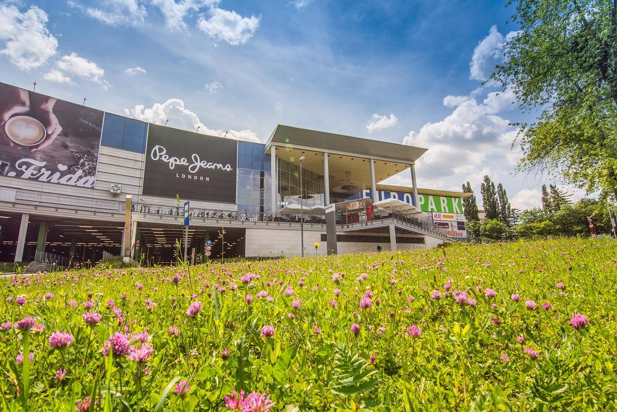 Europark odpira vse prodajalne in lokale