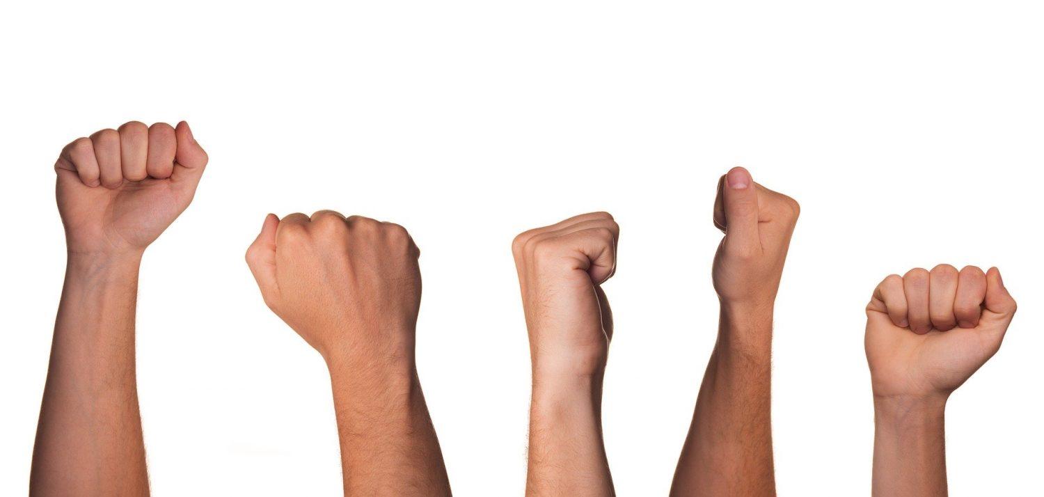 Protivladni protestniki na kolesih zavzeli ulice več slovenskih mest