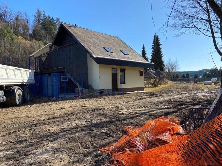 Kaj pravi župan Klugler glede skakalnice v bazenskem kompleksu?