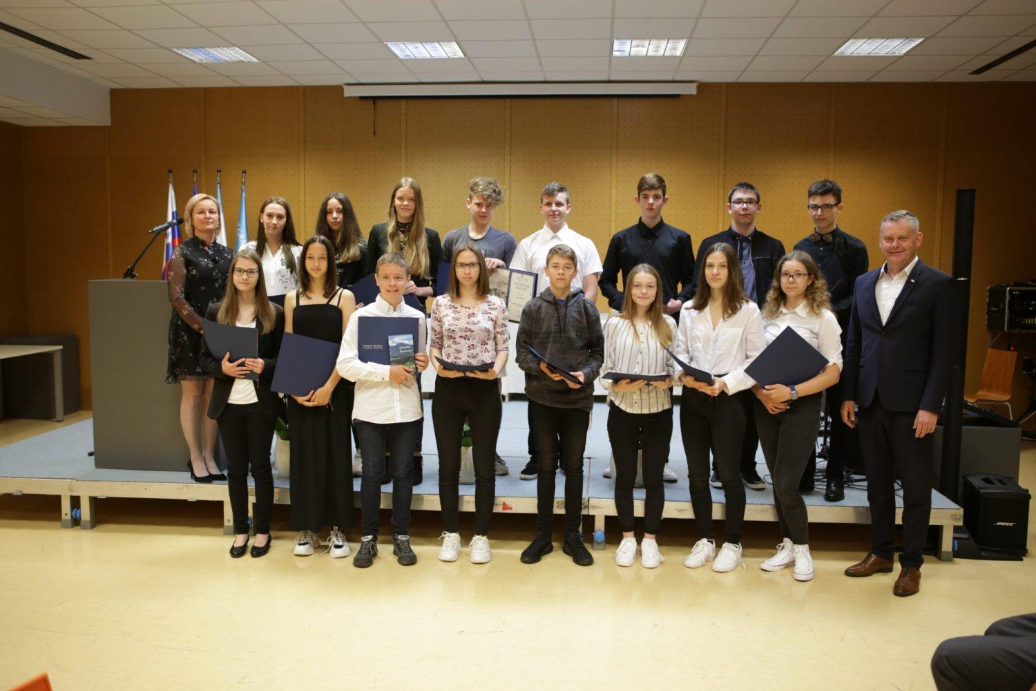 Najuspešnejši učenci in učenke prejeli priznanja slovenjgraške občine