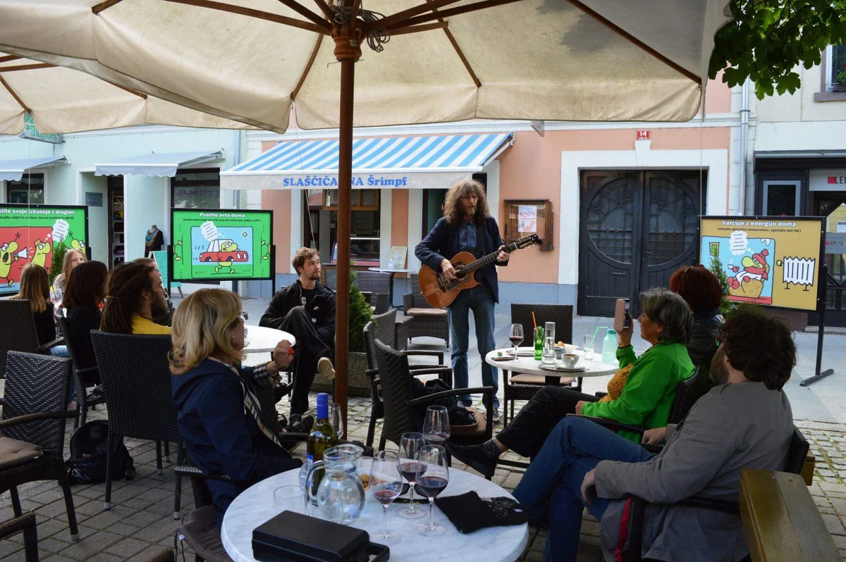 “Kaj lahko storim v boju proti podnebnim spremembam?” z Adijem Smolarjem