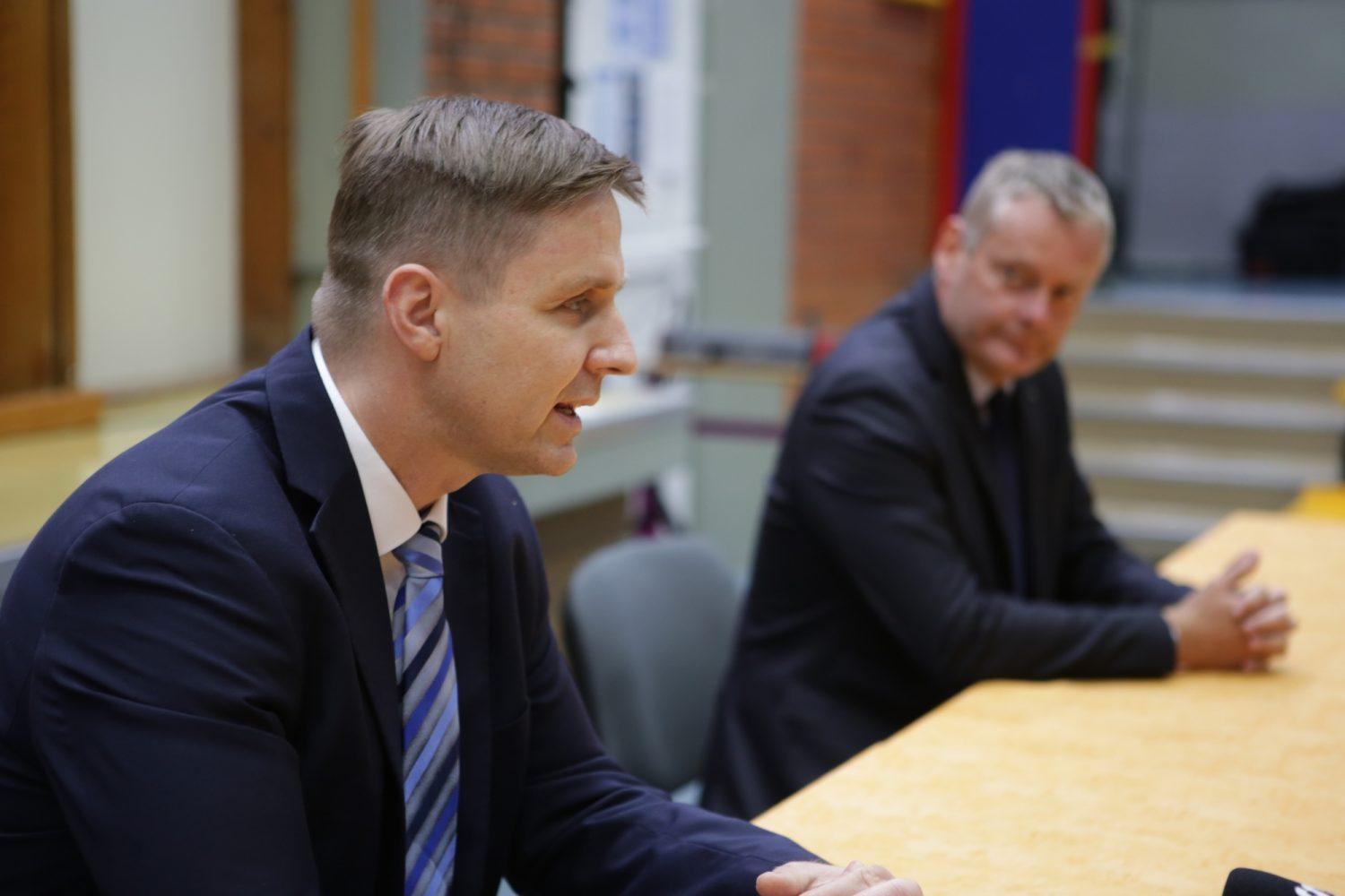 Predsednik DZ: "Ta promet ne funkcionira in cela regija trpi zaradi tega."