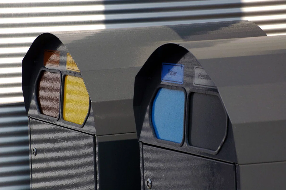 V Selnici ob Dravi postavili "pametne koše"