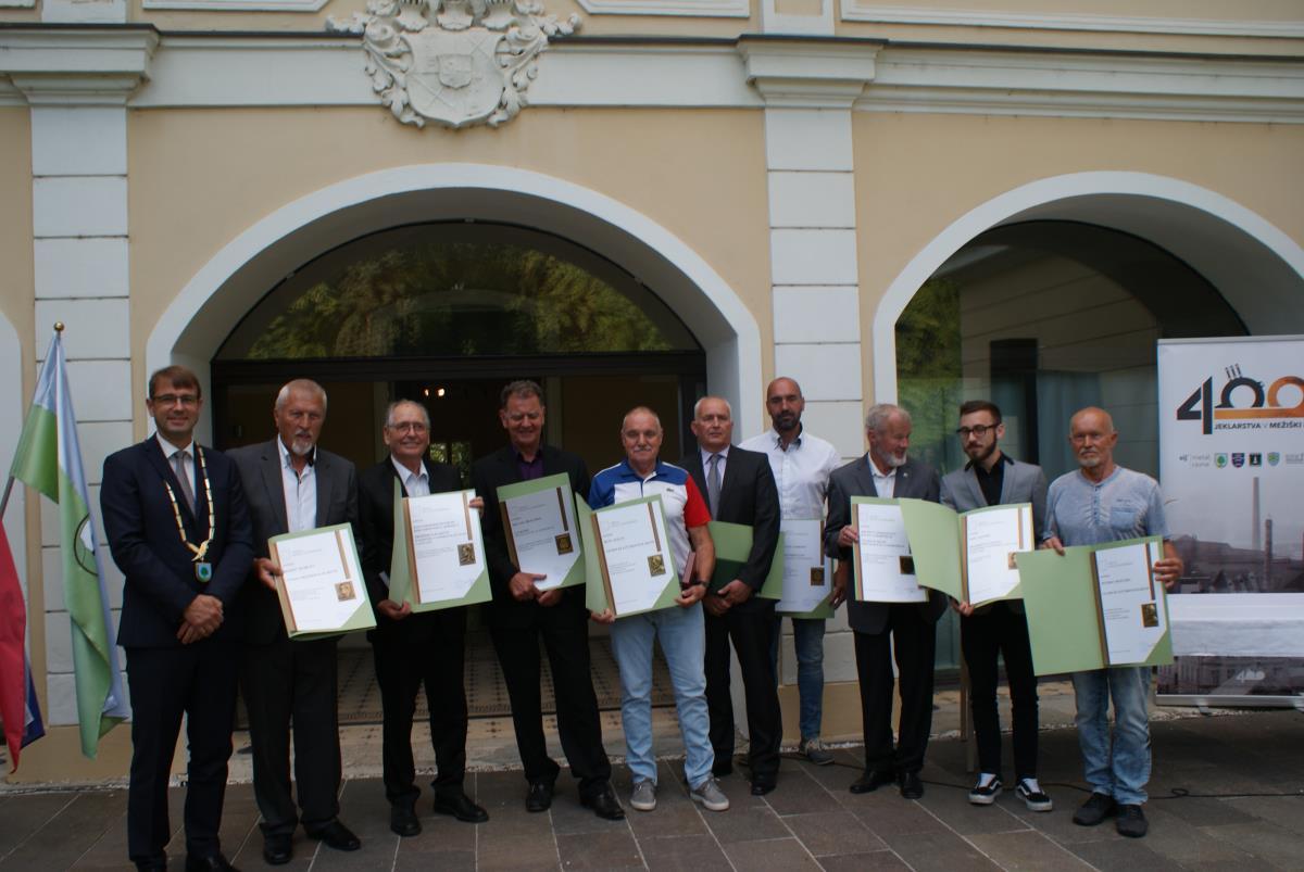 Na Ravnah ob občinskem prazniku podelili priznanja občine