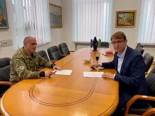 Župan Rožen podpisal podporo Slovenski vojski in vojaškim vajam