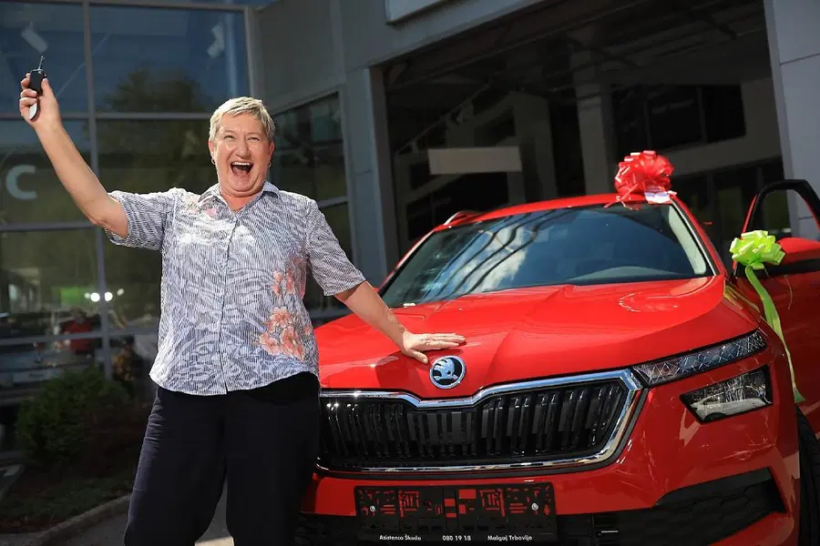 Korošica srečna prejemnica novega avtomobila