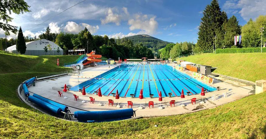 Fužinarjevi plavalci na domačem bazenu do številnih odličij
