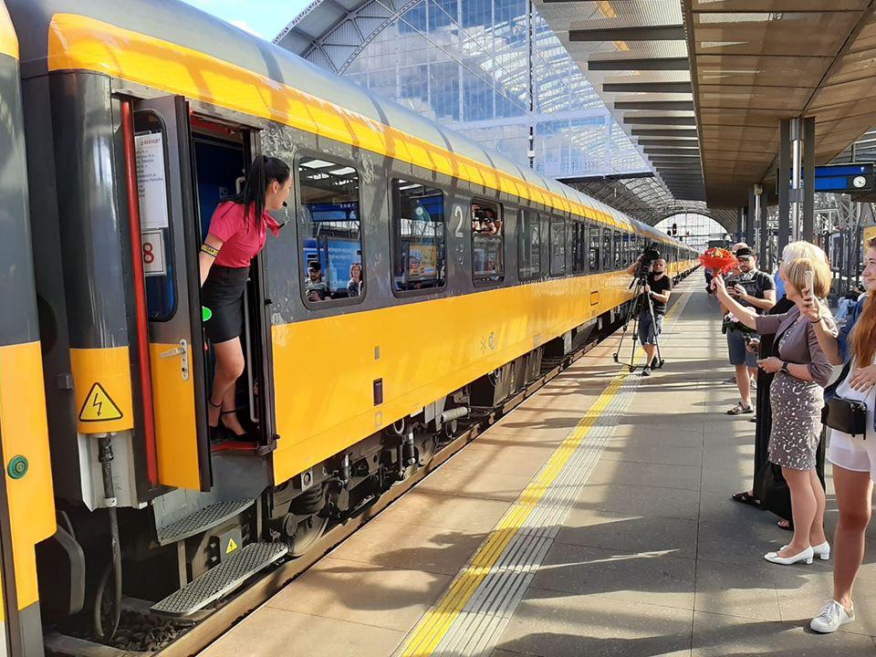 Mednarodni vlak iz Prage skozi Ljubljano do Reke