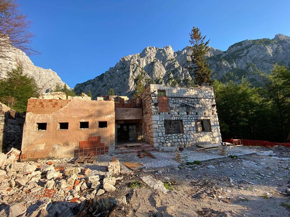 Planinska društva bodo z akcijo "Varno v gore" pomagala zgraditi Dom na Okrešlju