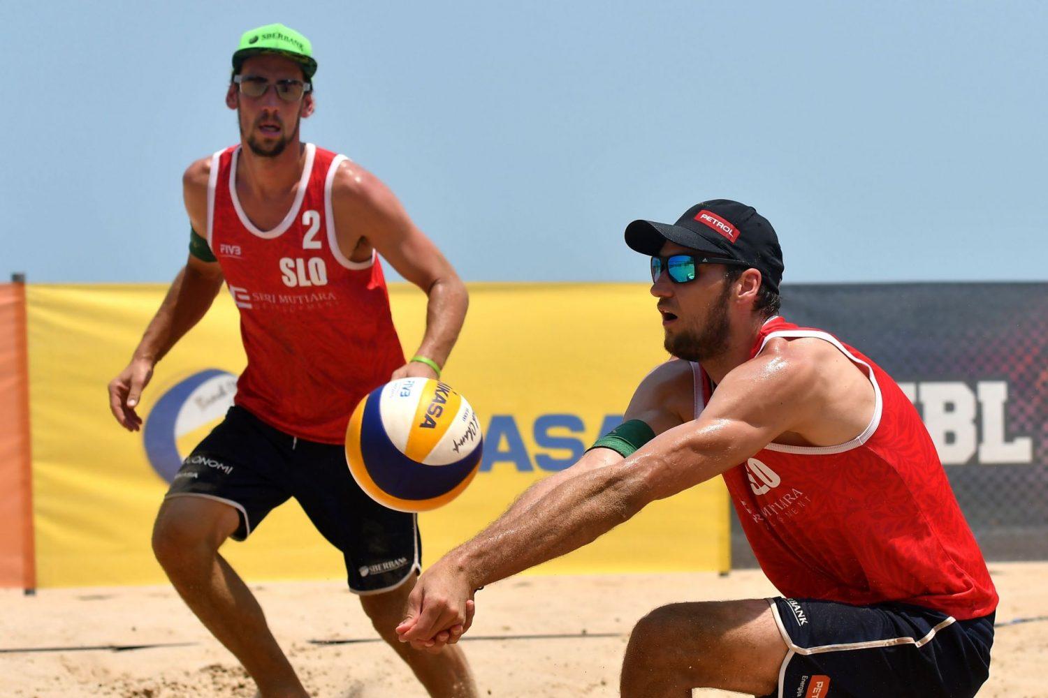 Pri moških prvaka Zemljak in J. Pokeršnik, pri ženskah Kotnikova in Potokarjeva