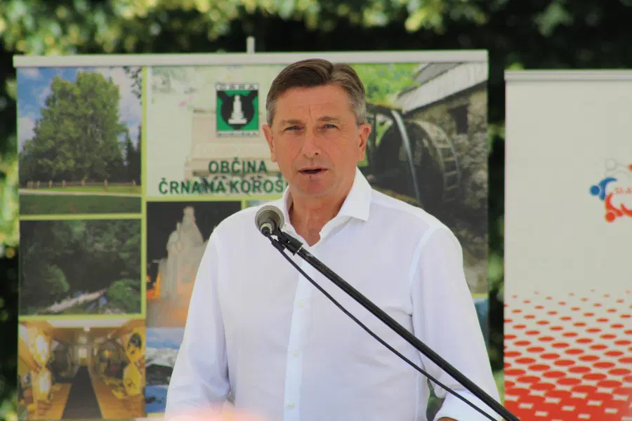 Referendumsko glasovanje o noveli zakona o vodah zaključeno. Pahor glasoval proti