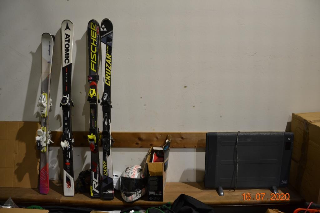 Pogrešate orodje, kolo, zlatnino? Policisti so zasegli več različnih predmetov