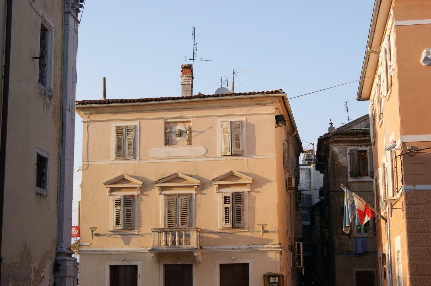 Na Hrvaškem od nedelje 53 okuženih z novim koronavirusom