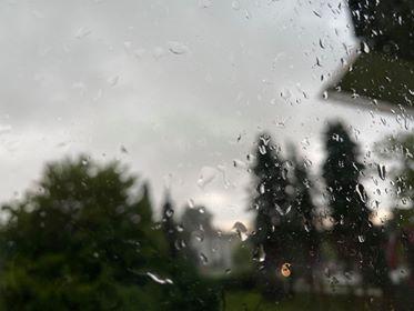 Danes pogoste plohe, toča, nevihte in močnejši nalivi