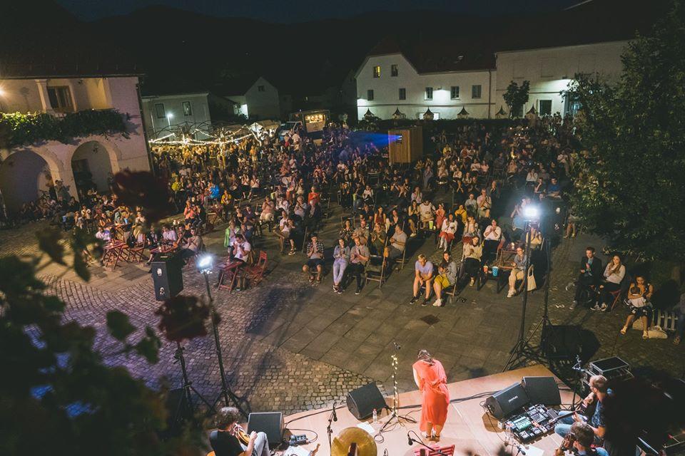 SHOTS: "Festivalski večeri so pokazali presežke"