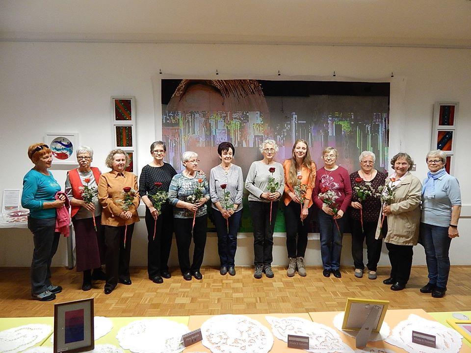 Na Ravnah izmenjava sadik, zelenjave, sadja in cvetja ter ogled velikega gobelina